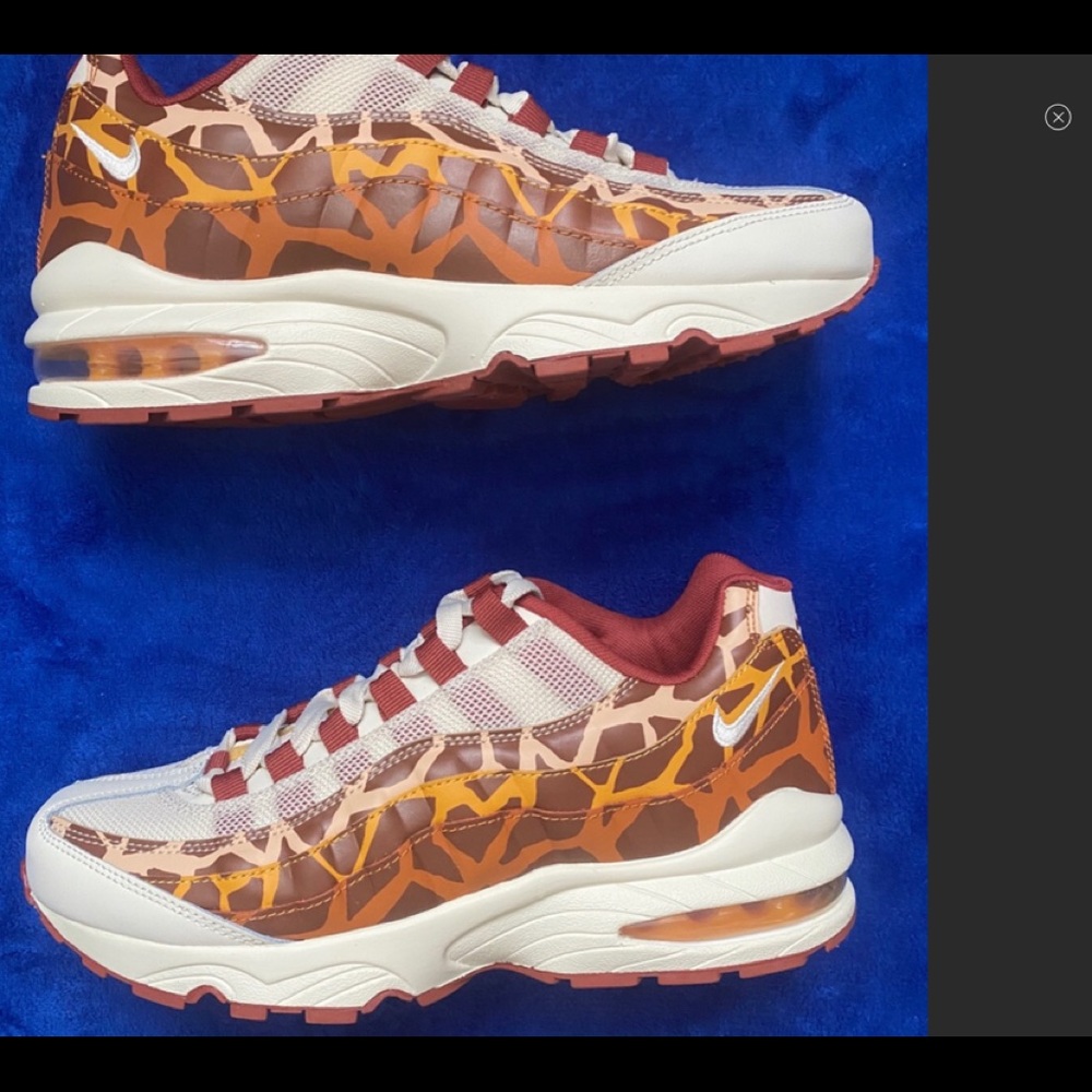 Safari Nike air max 95. Size 7y